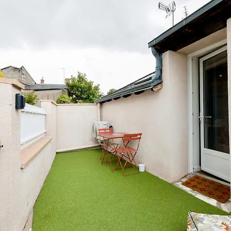 Charmante Maisonnette Apartman